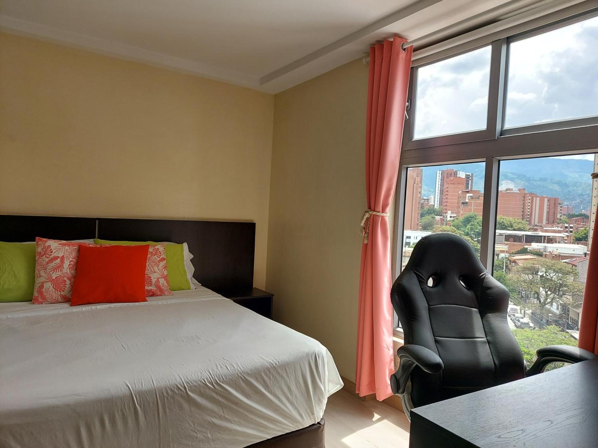 San Peter Apartments Μεντεγίν Εξωτερικό φωτογραφία